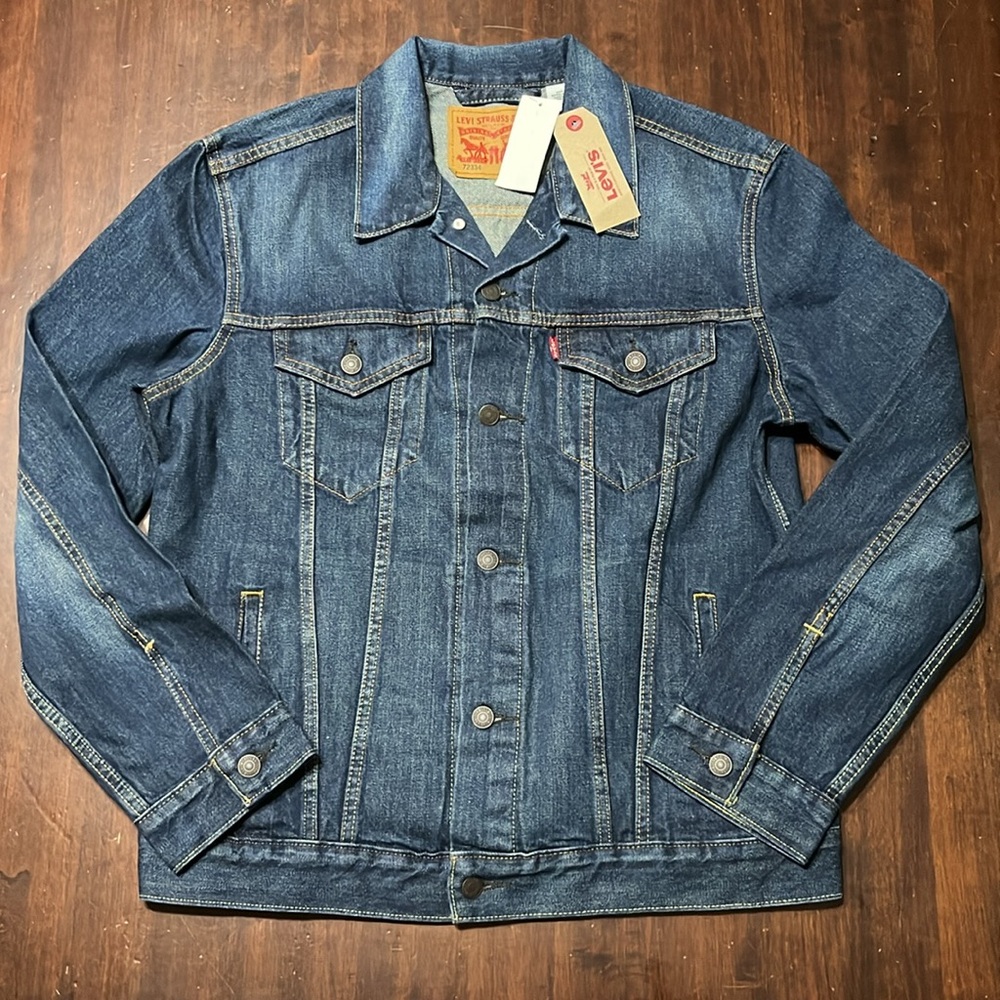 Levis Mens Trucker Denim Jacket Medium Dark Wash Sizes S and L NWT